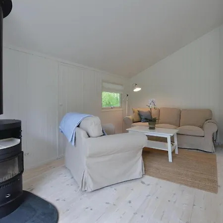 Nice In W/ Wifi And 3 Bedrooms Holiday home *